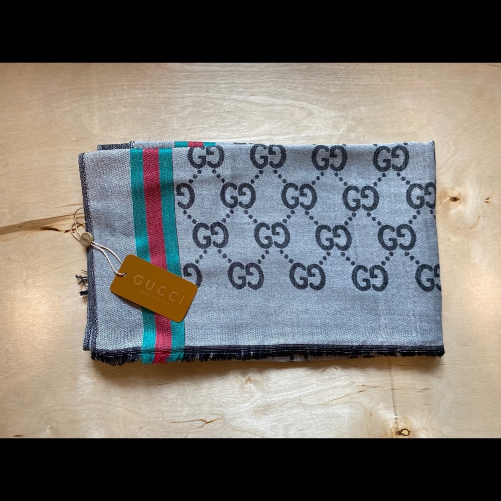Gucci pashmina